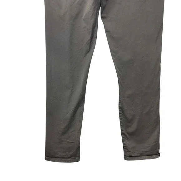 Vuori Meta Pant Mens 32 Charcoal Grey Stretch Chino Technical Trousers V430